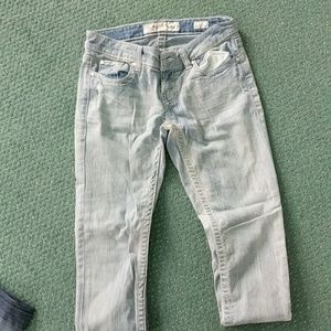 BKE -- Buckle Jean's Stella 27 S